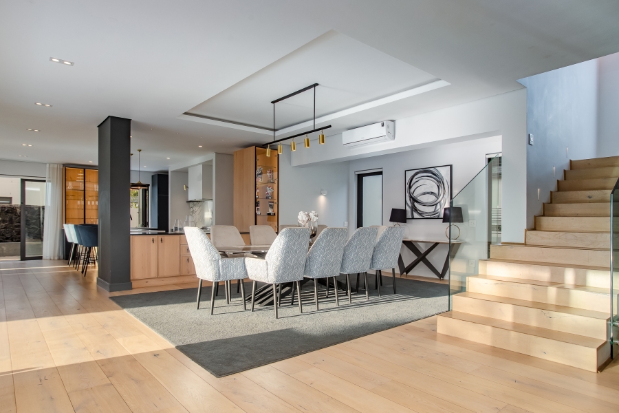 5 Bedroom Property for Sale in Val De Vie Estate Western Cape